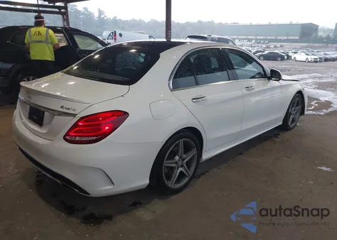 2016 Mercedes-Benz C 300 Sport 4Matic из США, поврежденный, VIN 55SWF4KB5GU107974